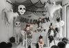 Duży Balon foliowy Kościotrup Szkielet XXL Dekoracja na Halloween 46x129cm
