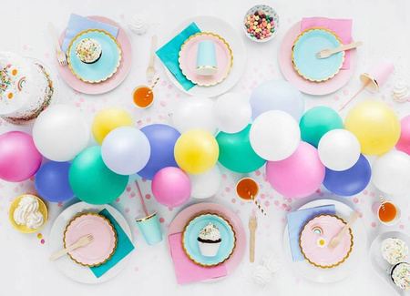 Świeczki kolorowe STOKROTKI na urodziny tort 5szt