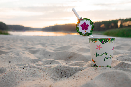 Słomki Papierowe Zielone Hawaii Hawajskie na Urodziny Roczek Party 20cm 6sz