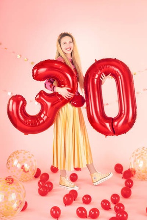 DUŻY balon foliowy Cyfra 2 CZERWONY 100cm urodziny